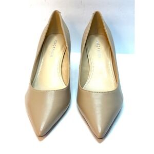 Marc Fisher Women's Alola Kitten Heel Pumps Light Natural Size 7.5M NWT and BOX